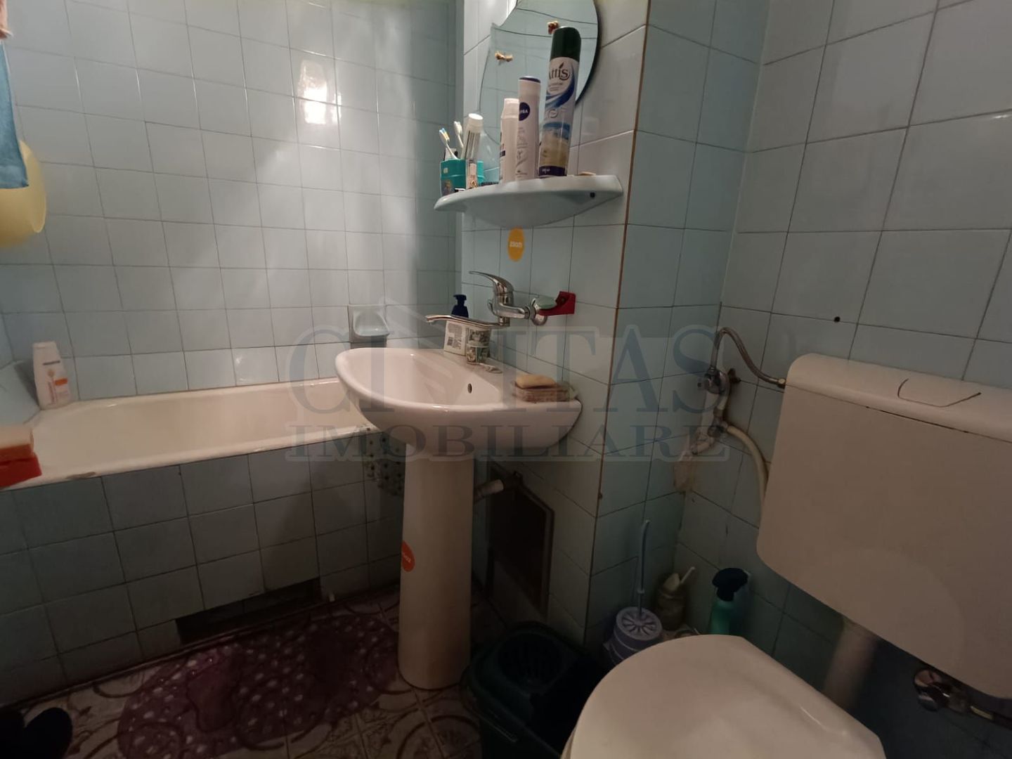 Vanzare 2 camere, decomandat, aproape de BIG, 2 balcoane - Poză 5