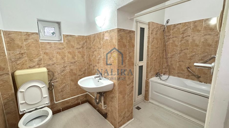 Inchiriere casa/spatiu birouri Valea Rosie - Poză 8