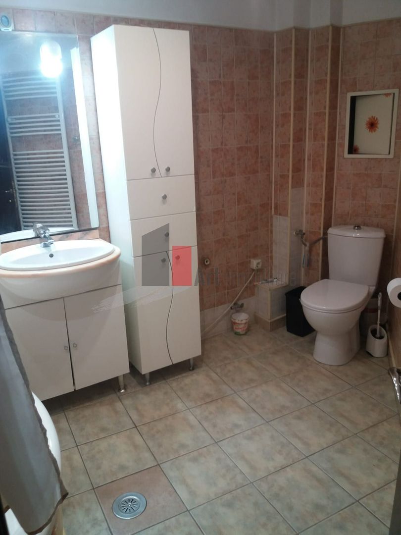 Apartament 3 cam. - Poză 4