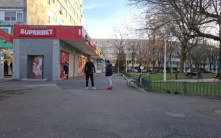 Spatiul "NESTALAN", complex comercial, Gara de Est - Poză 17