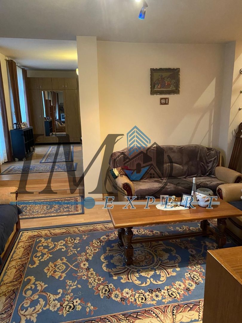 Casa de vanzare in zona Centru Alba Iulia - Poză 1