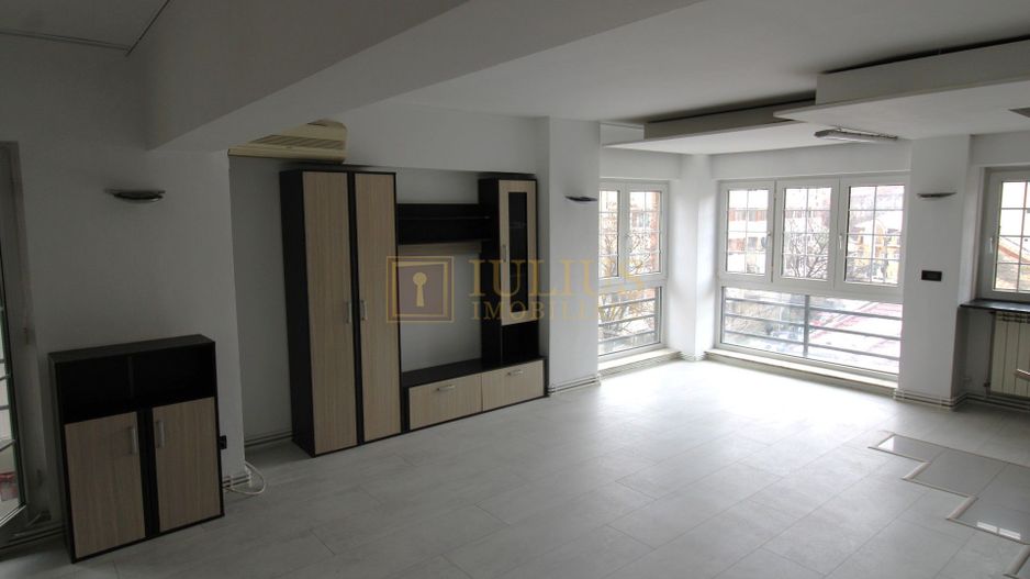 la 5 min de Medicina: 2 camere, 2 bai, centrala proprie, ideal pentru studenti - Poză 1