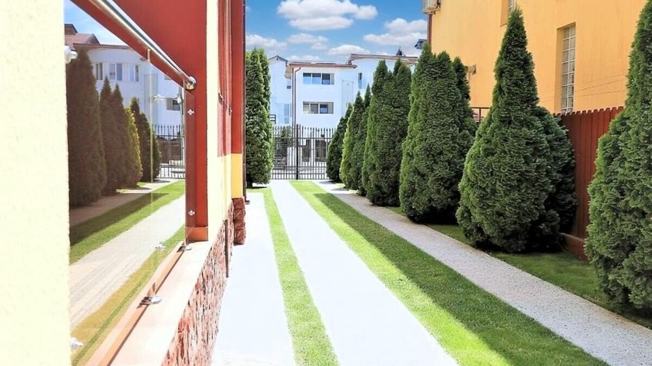 Mamaia Nord - Langa Mare, pensiune la cheie, 11 camere, 9 bai! - Poză 29
