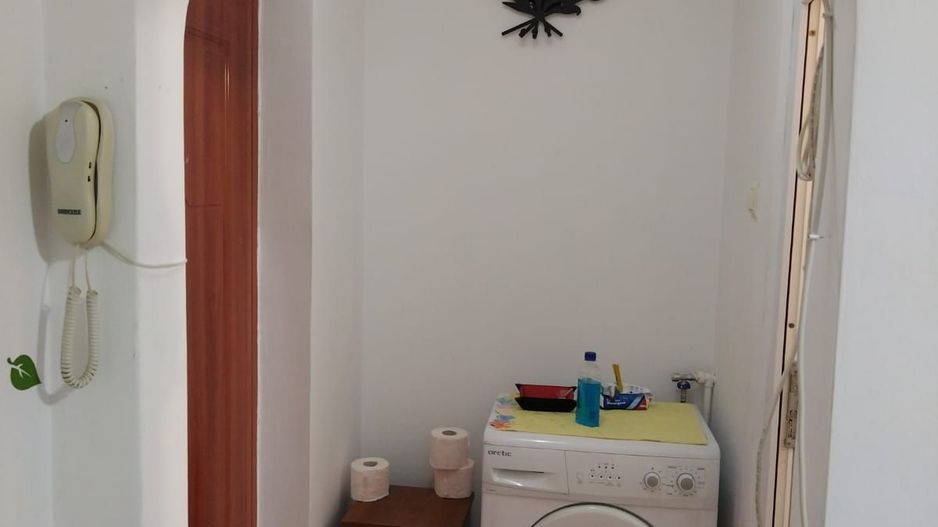 Garsoniera in stare buna Crinul de Padure Parc Drumul Taberei - Poză 3