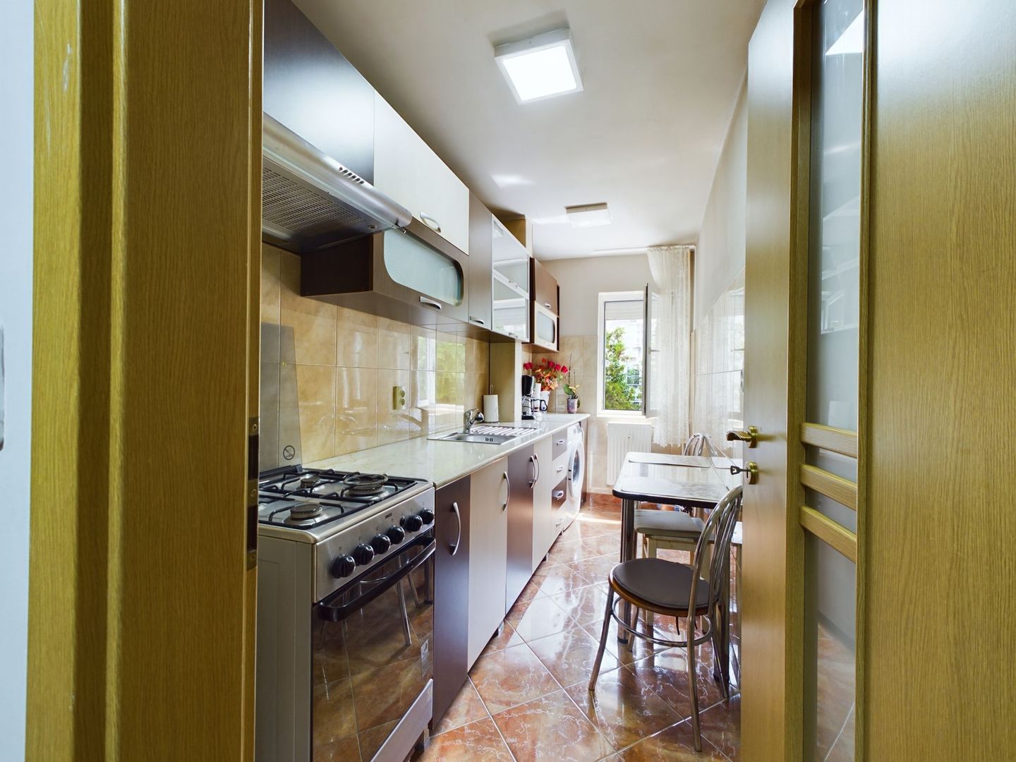 Apartament cu 3 camere Vlaicu- Lebăda - Poză 4
