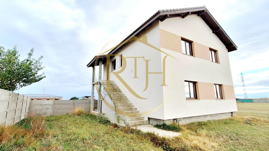 Se vinde duplex modern cu 3 camere  plus teren in Giroc ,zona linistita. - Poză 2