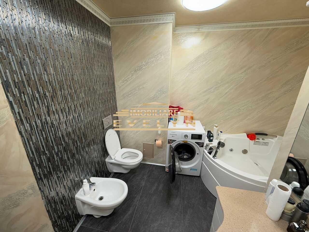 Apartament 3 camere transformat in 2 camere- Etaj 1 - Poză 12