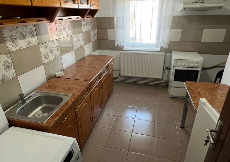 Închiriez apartament cu 2 camere zona Spitalul Județean - Poză 7