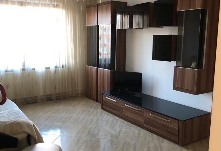Apartament 3 camere Calea București,complet mobilat,utilat,500 eur - Poză 1