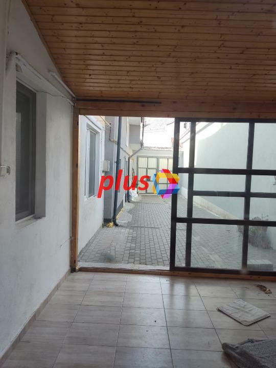 Proprietar - casa 5 camere singur in curte zona Brasovechi Crisan - Poză 7