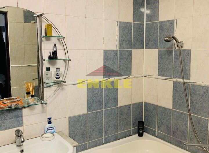 De vanzare Spatiu Comercial cu preluare afacere + Apartament 3 camere. 130.000 Euro Negociabil - Poză 7