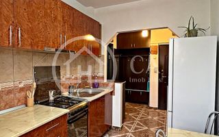 Apartament cu 3 camere de vanzare in zona Rogerius Oradea - Poză 4