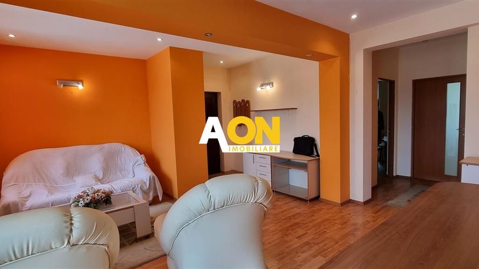 Apartament Zona Centru, Bloc nou, 6 Camere, Garaj - Poză 1