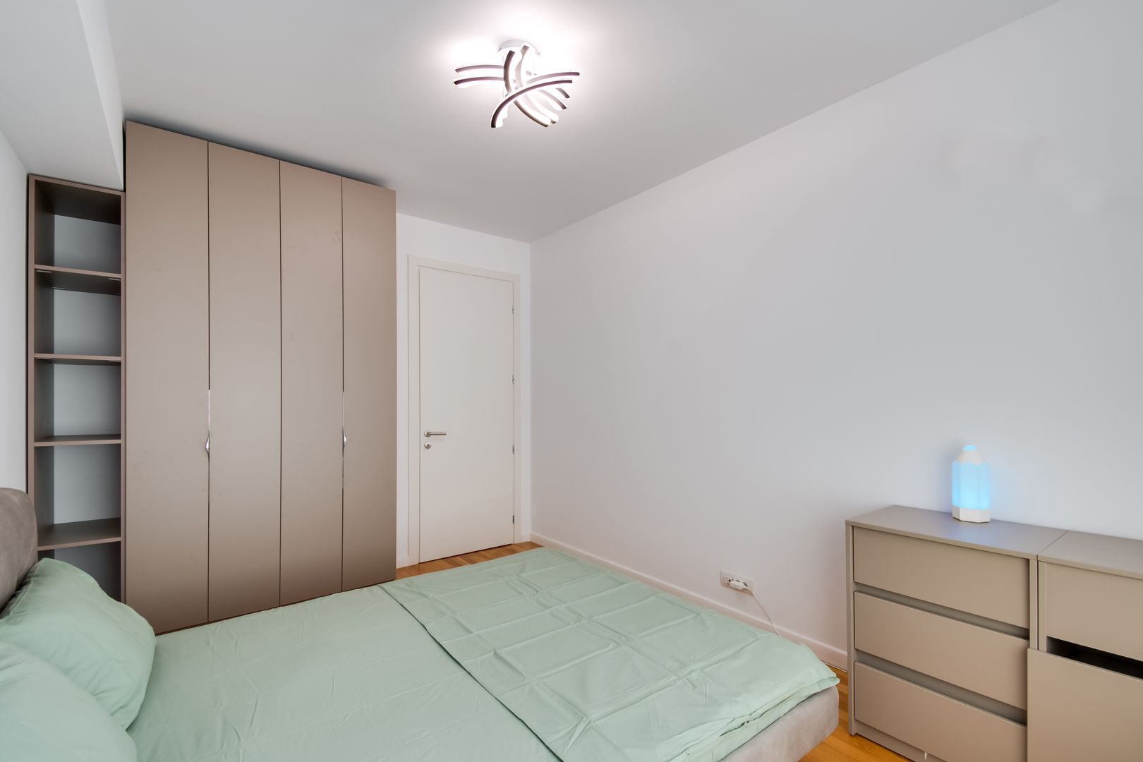 Prima inchiriere | 4 camere premium in Luxuria Residence | Parcare - Poză 8