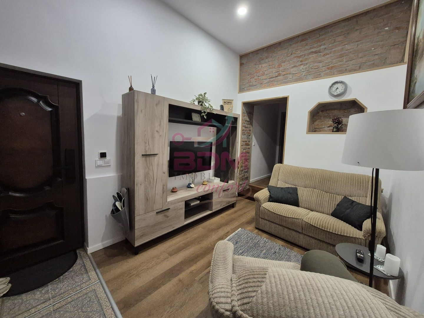 Apartament la cheie | 3 camere | loc de parcare | zona centrala - Poză 5