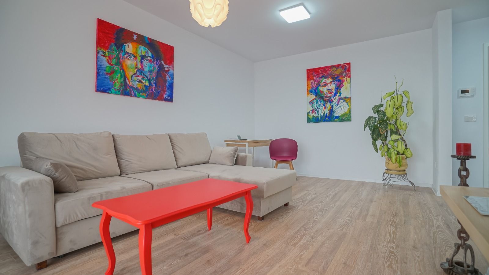 Coresi Urban Vibe | Apartament modern cu vedere directă la pietonală - Poză 3