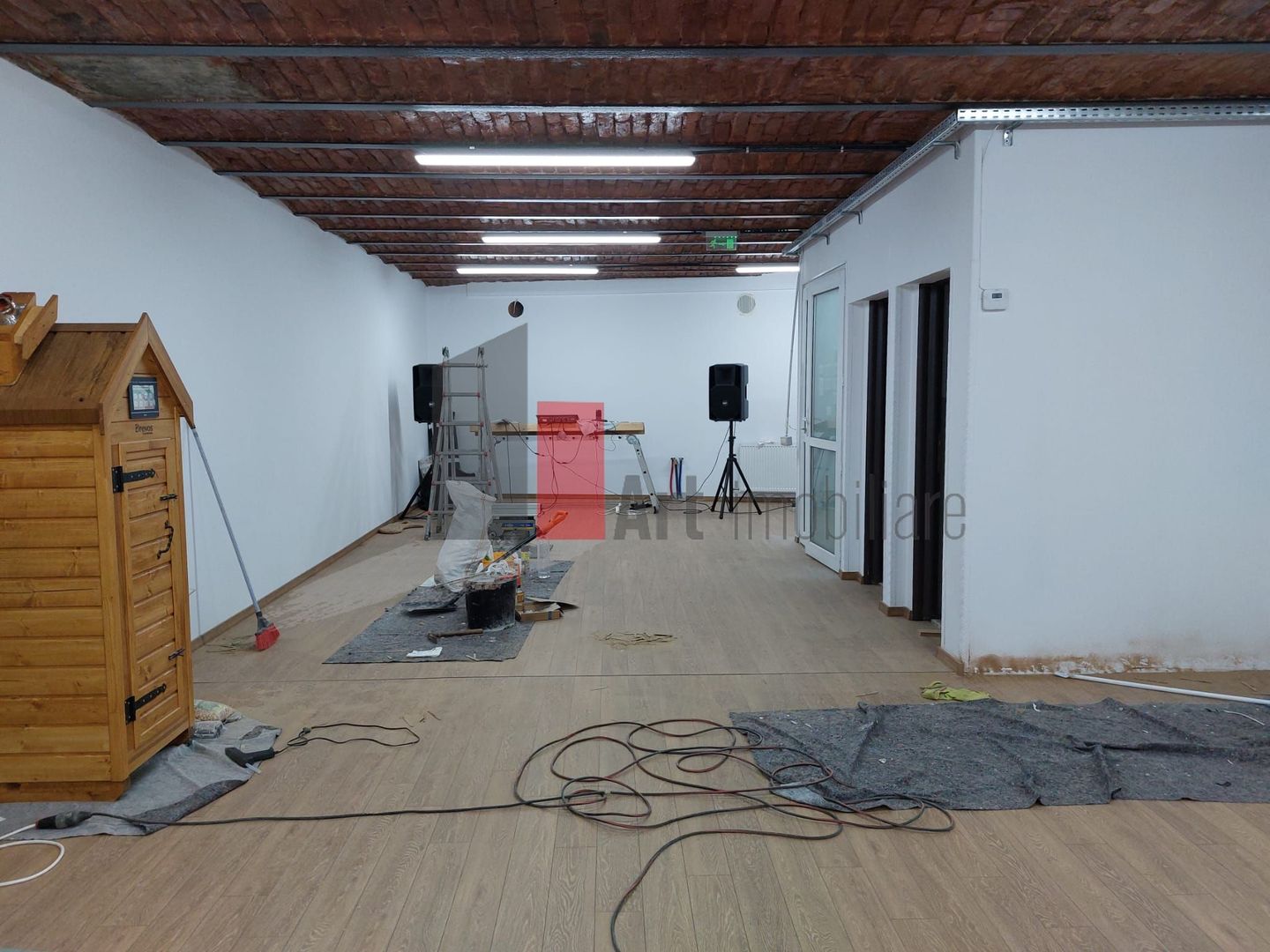 Spatiu depozitare/productie/showroom Universitate,intrare separata,100 mp. - Poză 7