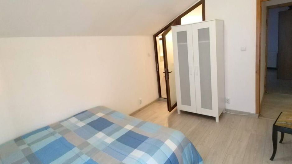 Vilă spațioasă de închiriat 6 camere piscină încălzită zona de Nord - Poză 15