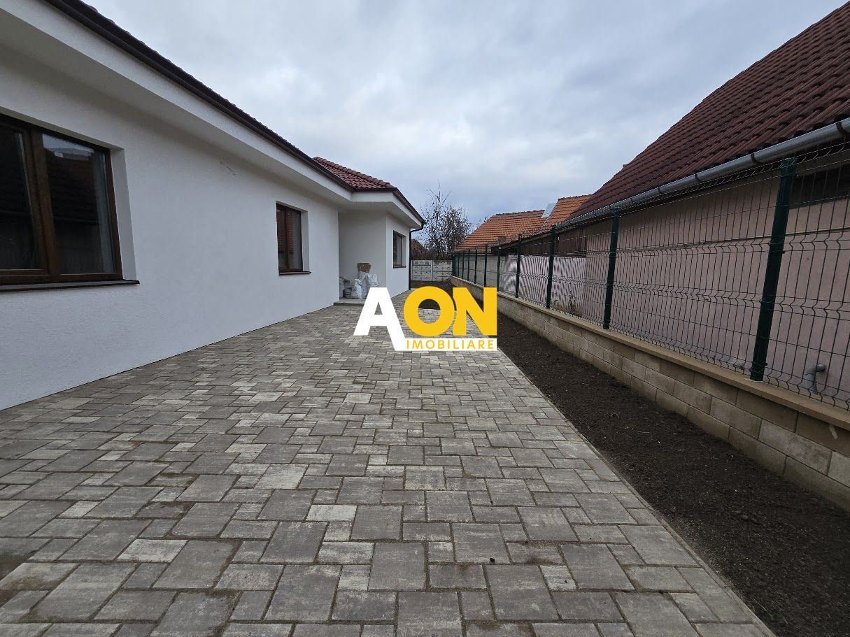 Casa Individuala 4 Camere 2 Bai, 400mp Teren Zona Barabant - Poză 3