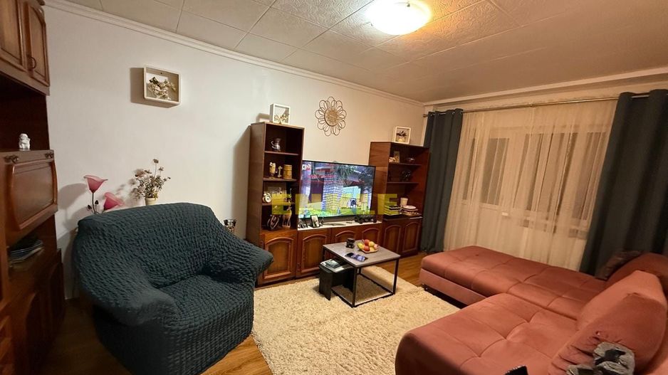 Vânzare apartament 3 camere, Zona Bucovina - Poză 1