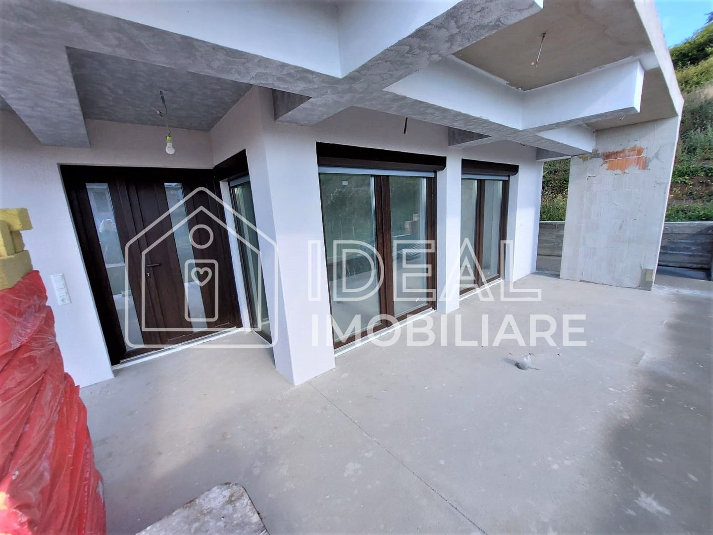 Casa Individuala Moderna cu 4 camere  si garaj, in Sura Mare - Poză 10