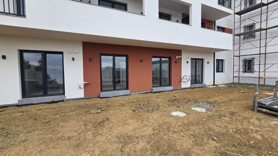 De vânzare apartament 2 camere ansamblu de locuinte Micro 9 in Satu Mare - Poză 11