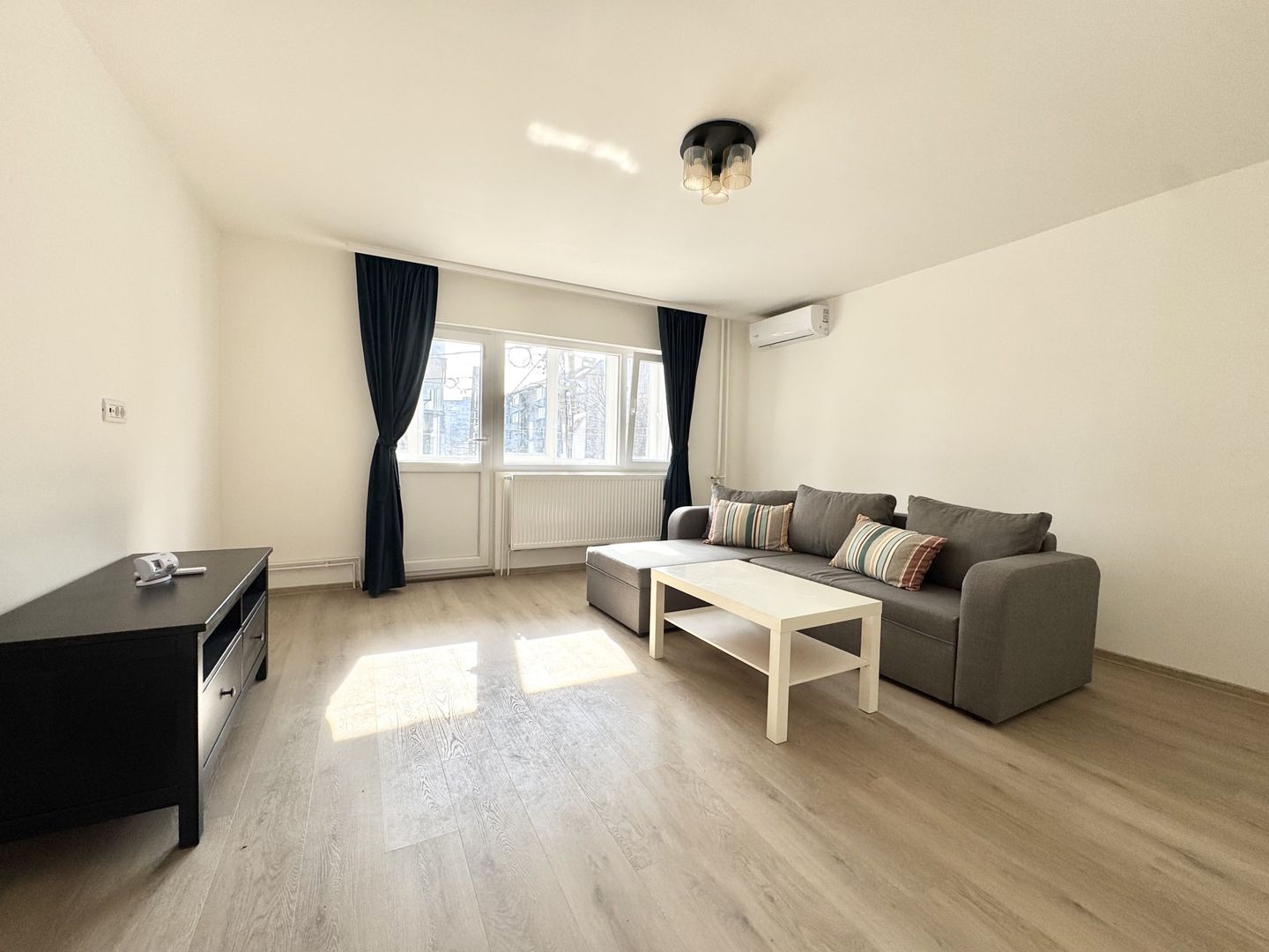 Apartament 2 camere Bucovina – decomandat, zonă excelentă - Poză 1