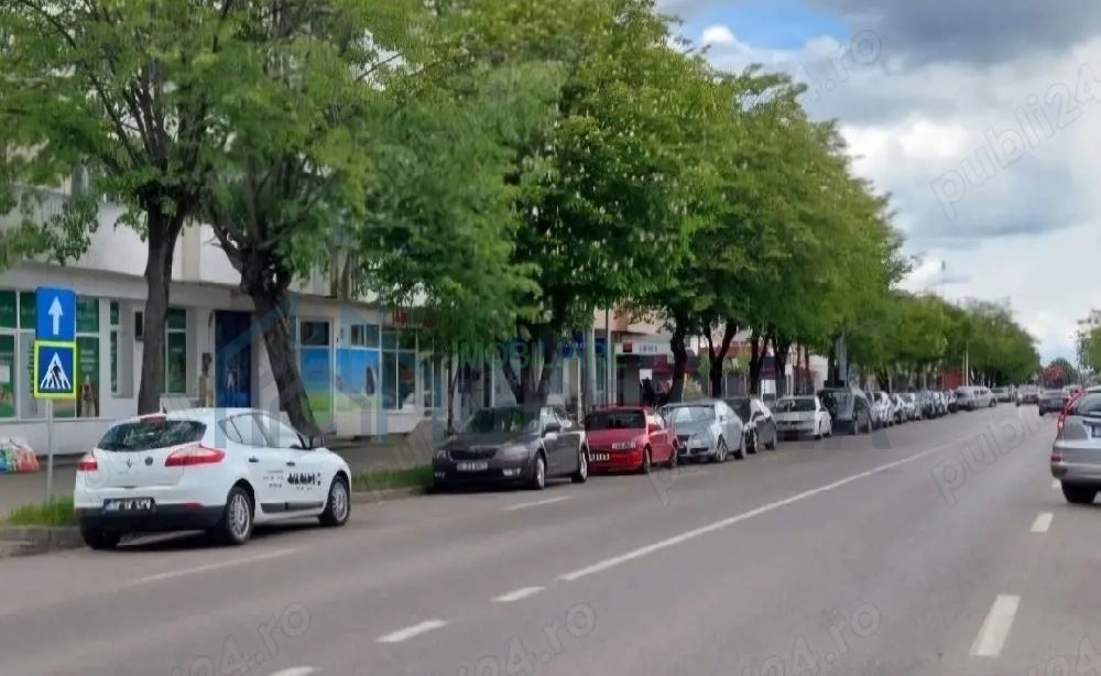 Spațiu comercial central de închiriat - Poză 1