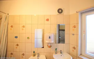 Salcamilor - Bd. Dacia, Vila renovata 223 mp utili, inchiriata! - Poză 27