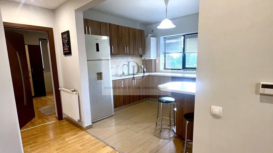 Apartament cu 3 camere în vilă | Parcare inclusă | Zona Europa - Poză 8