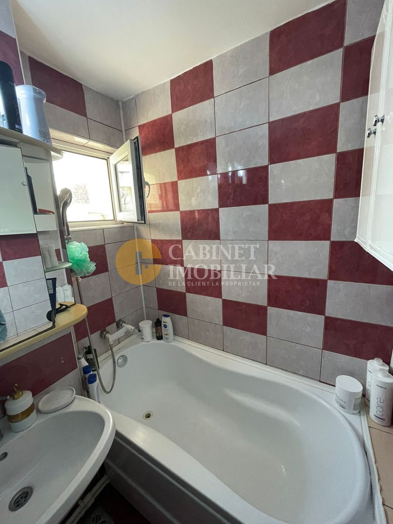 FARA RISC - PODU ROS - LICEUL EMIL RACOVITA - 3 CAMERE - RENOVAT - Poză 12