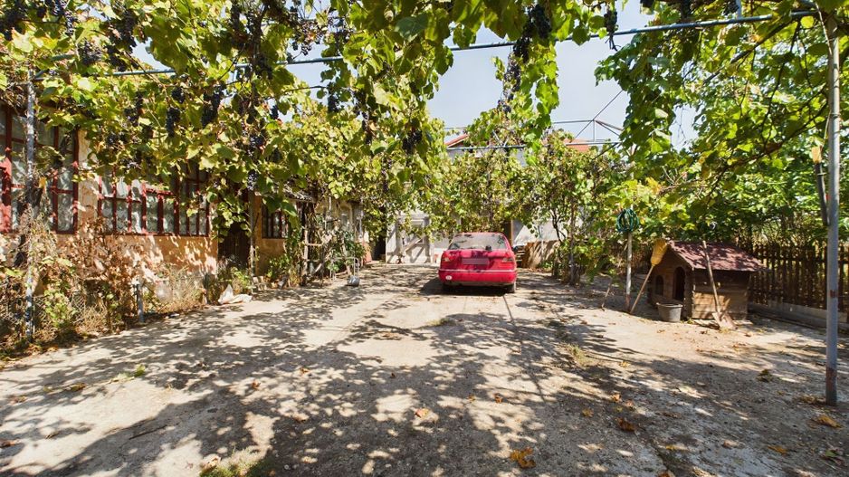 Oportunitate de investiţie, casă cu teren,  în Şuştra, Timiş - Poză 8