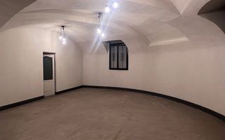 Spațiu Comercial în Imobil Istoric | Locație Ultracentrală | Oradea - Poză 17