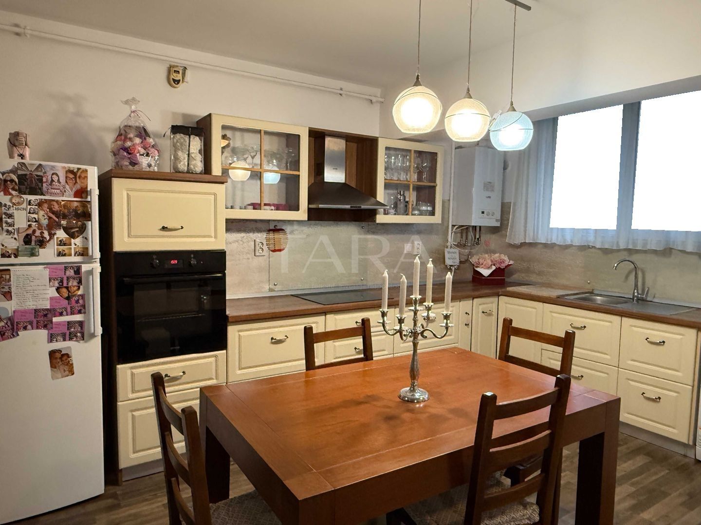 Apartament 3 camere, preț avantajos în Floresti. - Poză 2