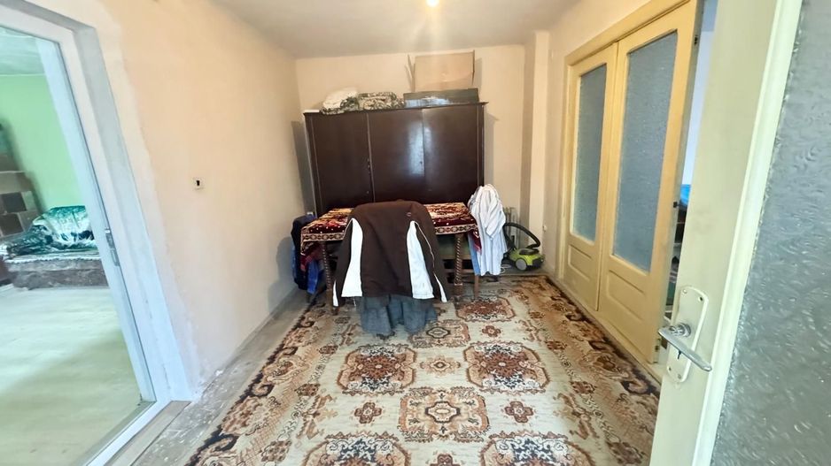 Casă de vânzare – Fdt. Rozelor - Poză 4