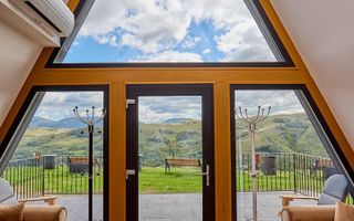 Afacere de vanzare, 2 cabane+sala de evenimente, la cheie, Apuseni! - Poză 10