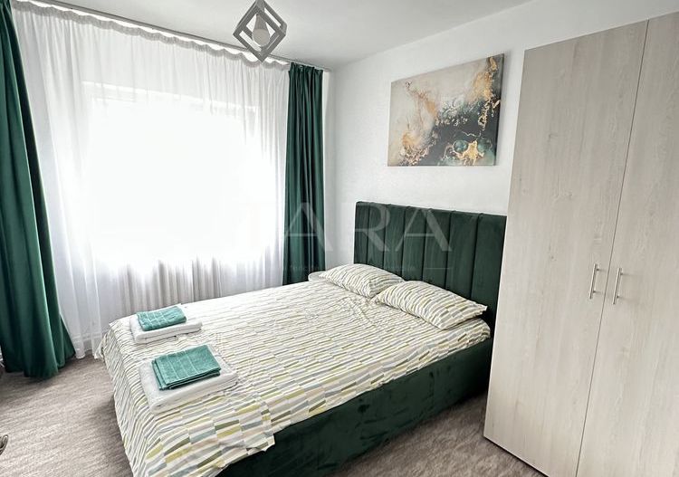 Apartament cu 4 camere decomandate, etaj 1, zona Iulius Mall. - Poză 5