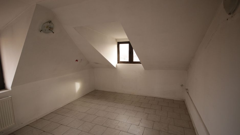 Imobil destinatie birouri + depozit - Poză 50