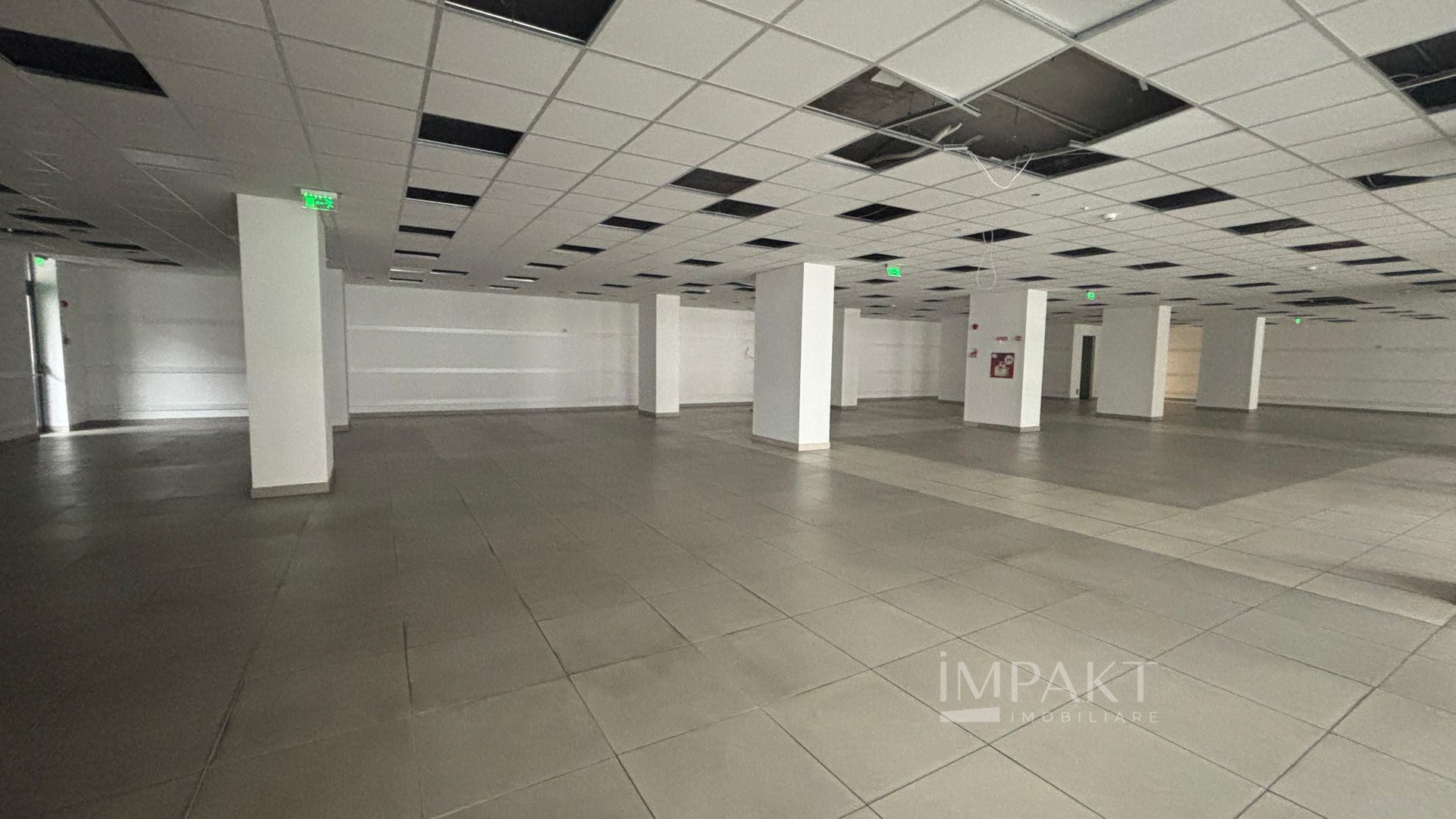 Spațiu comercial open space- 550mp - Poză 1