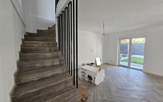 Apartament exclusivist dispus P+1E + curte 70mp - Poză 5