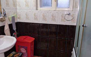 Casă spațioasă, cu teren generos – Alexandria, jud. Teleorman - Poză 15