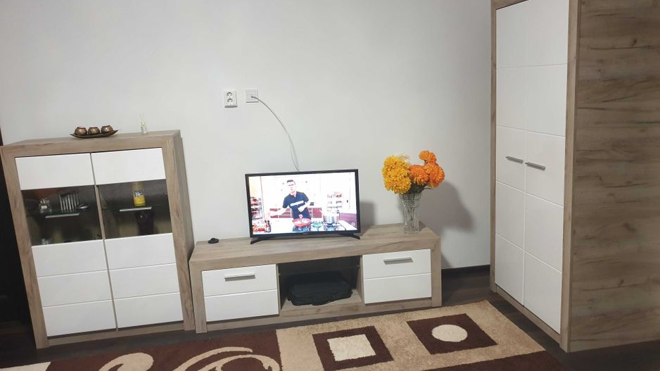 Vand garsoniera in casa nationalizata sector 3 - Poză 2