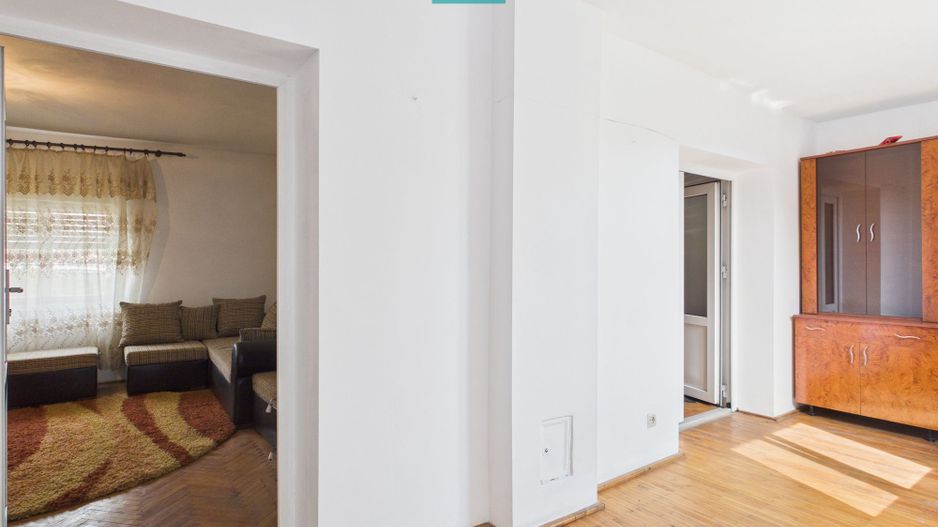 2 case separate + curte 1400 mp – Zona Dâmbovița - Poză 15