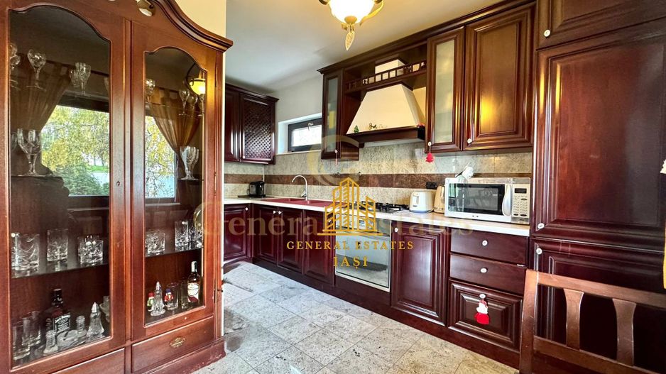 Vânzare Casă în Bucium cu Priveliște Panoramică - Poză 9