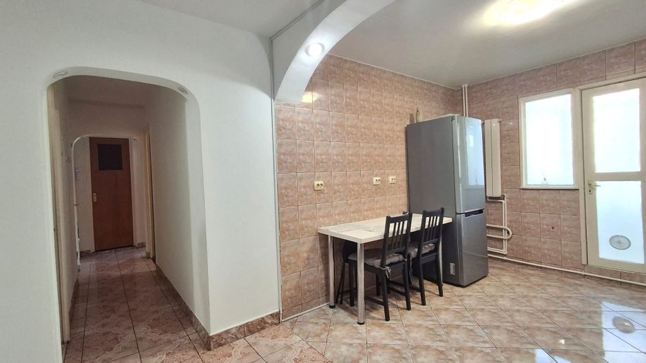 Apartament 3 Camere zona Piata Munci - Poză 6