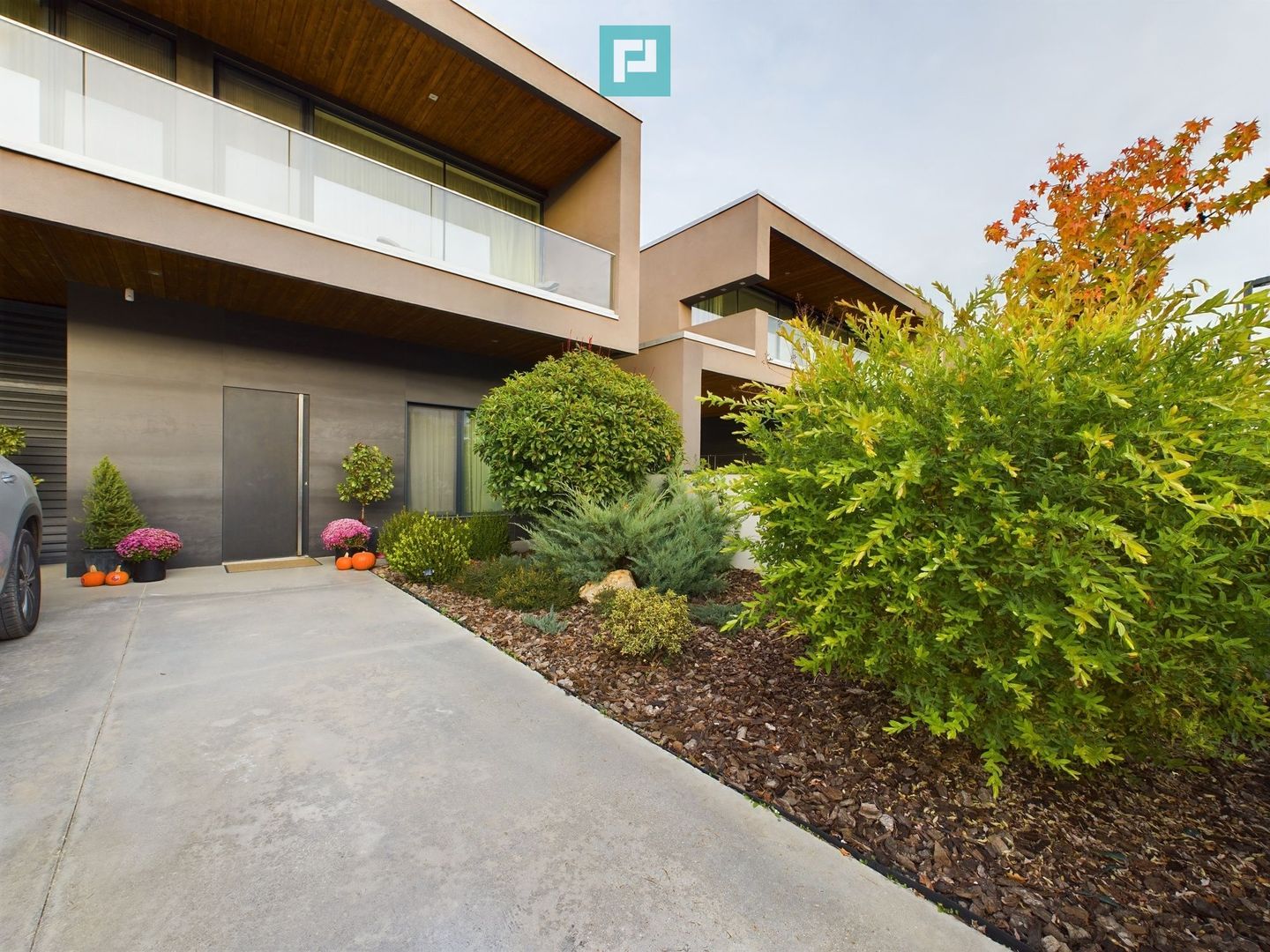 Casă cu eficiență energetică și dotări Premium în Voluntari - Poză 1