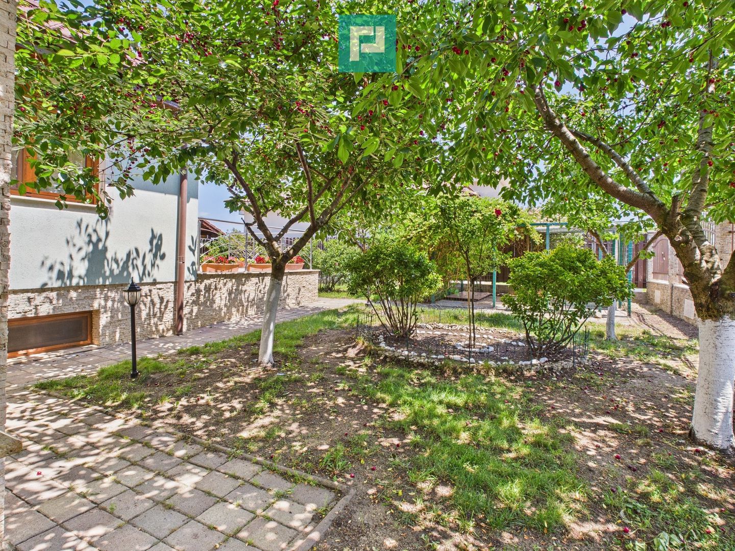 Casă cochetă în Sânleani - Cartierul Florilor - Poză 43