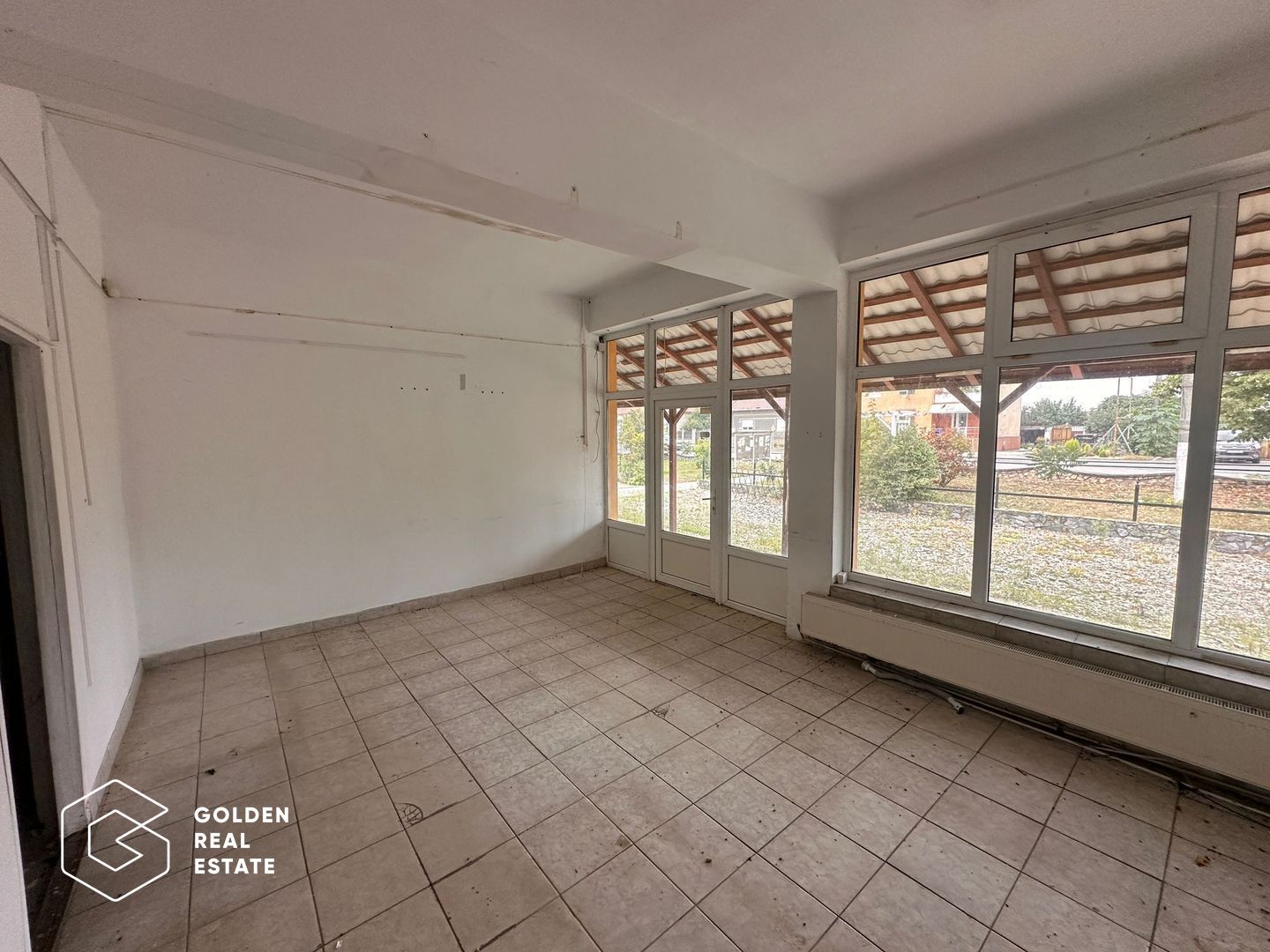 Oportunitate! Spatiu comercial Seleus, parter+etaj, 180 mp - Poză 2