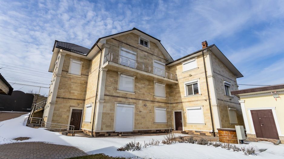 Vânzare, casă, 3 nivele strada Livezilor, Cricova. - Poză 2