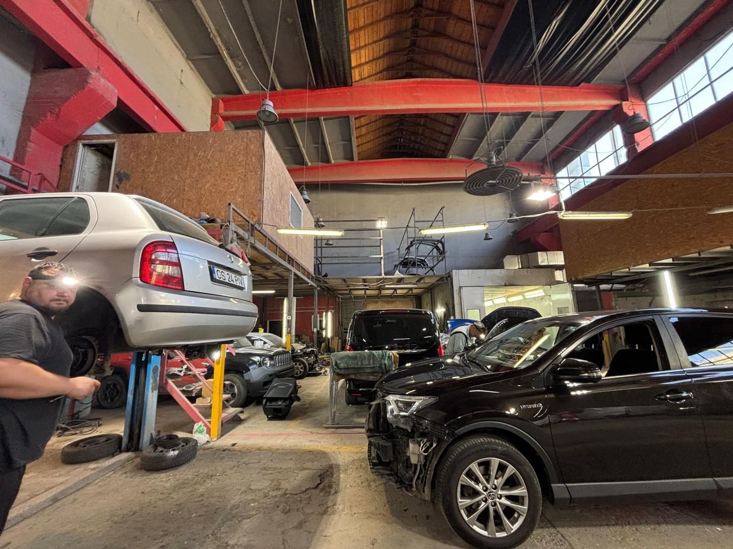 Atelier auto 590 mp cu ISU - Poză 22